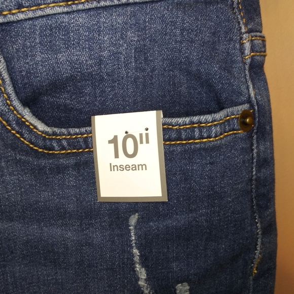Time And Tru Mid Rise, Dark Wash Distressed Frayed Hem 10"Inseam Jean Shorts - Picture 3 of 9